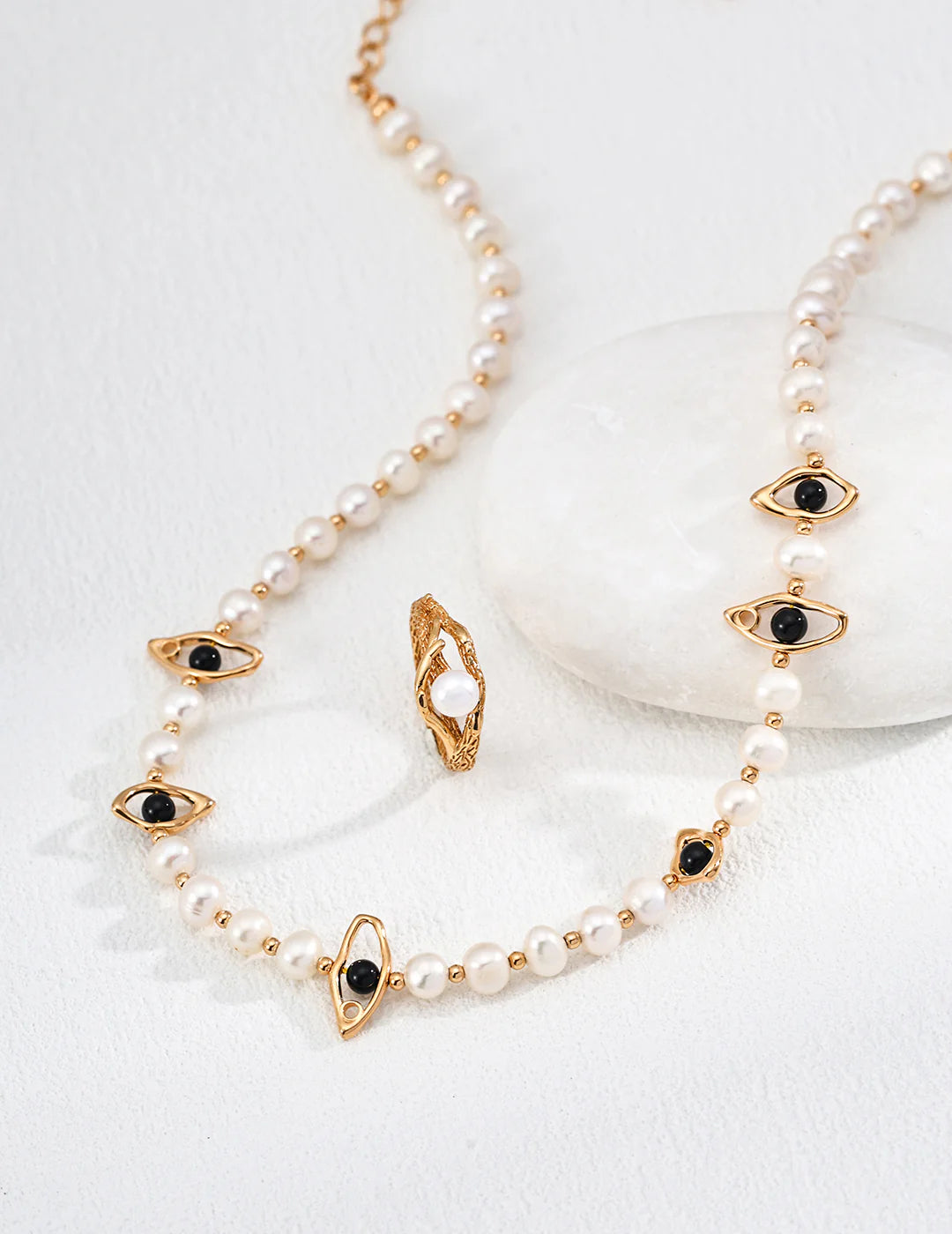 Minimalist Natural Pearl Ring